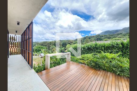 Varanda da Sala de casa de condomínio à venda com 4 quartos, 353m² em Retiro do Chalé, Brumadinho