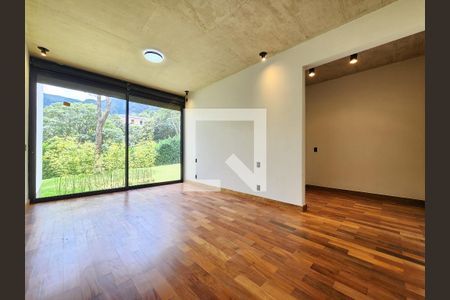 Quarto de casa de condomínio à venda com 4 quartos, 353m² em Retiro do Chalé, Brumadinho