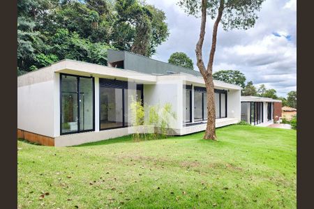 Jardim de casa de condomínio à venda com 4 quartos, 353m² em Retiro do Chalé, Brumadinho