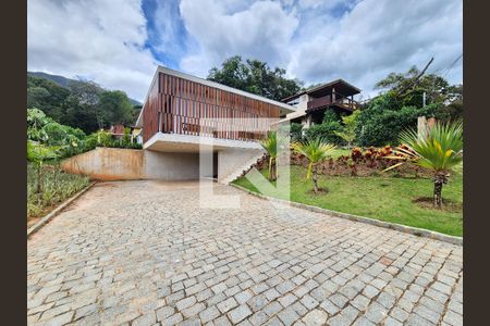 Fachada de casa de condomínio à venda com 4 quartos, 353m² em Retiro do Chalé, Brumadinho