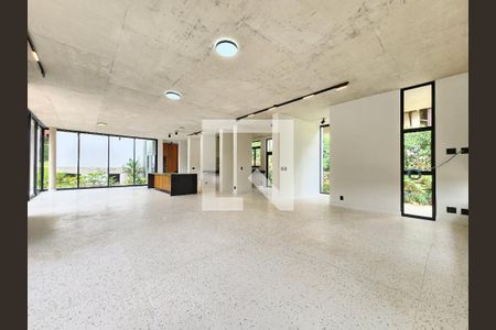 Sala de casa de condomínio à venda com 4 quartos, 353m² em Retiro do Chalé, Brumadinho