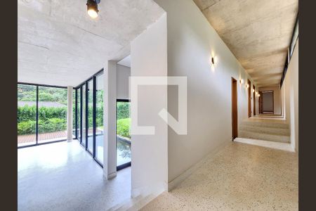 Corredor de casa de condomínio à venda com 4 quartos, 353m² em Retiro do Chalé, Brumadinho