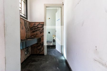 Banheiro 1 de casa à venda com 4 quartos, 300m² em Aclimação, São Paulo
