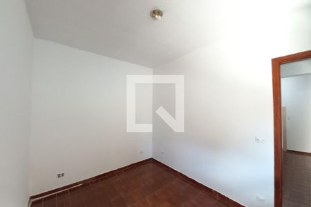 Quarto de Serviço da edícula de casa à venda com 3 quartos, 252m² em Vila Papelão, Campinas