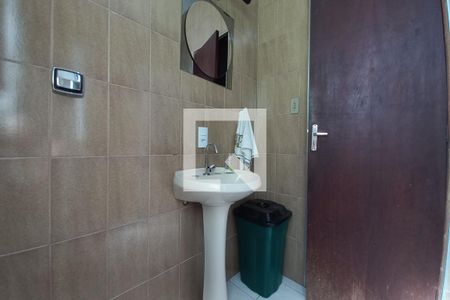 Banheiro de casa à venda com 3 quartos, 383m² em Vila Santo Antônio, Valinhos