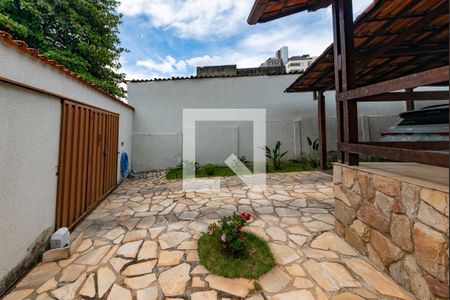 Garagem de casa à venda com 3 quartos, 150m² em Salgado Filho, Belo Horizonte