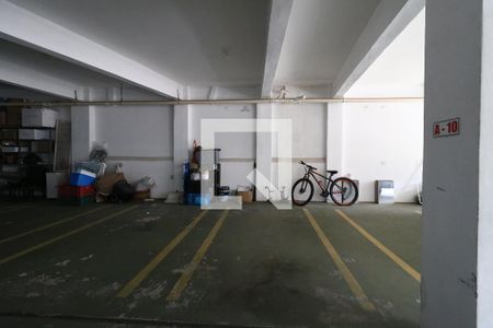 Garagem de apartamento à venda com 2 quartos, 47m² em Vila Eldizia, Santo André