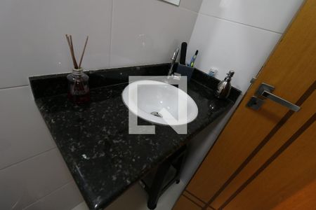 Banheiro do Closet (Suíte 2) de apartamento à venda com 2 quartos, 47m² em Vila Eldizia, Santo André