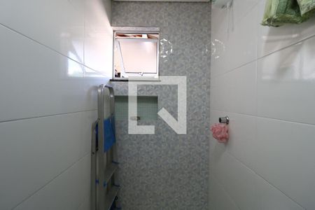 Banheiro do Closet (Suíte 2) de apartamento à venda com 2 quartos, 47m² em Vila Eldizia, Santo André