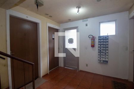 Hall de entrada de apartamento para alugar com 2 quartos, 39m² em Campo Novo, Porto Alegre