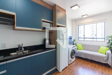 Sala  de apartamento à venda com 1 quarto, 24m² em Bonfim, Osasco