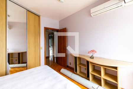 Quarto 1 de apartamento à venda com 3 quartos, 205m² em Centro Histórico, Porto Alegre