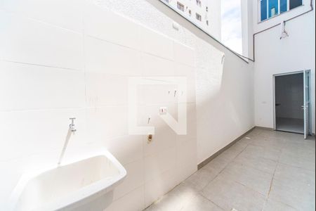 Quintal e Área de Serviço de apartamento para alugar com 3 quartos, 90m² em Vila Assunção, Santo André