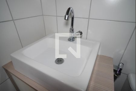 Banheiro Corredor de apartamento à venda com 2 quartos, 43m² em Jardim Dona Leopoldina, Porto Alegre