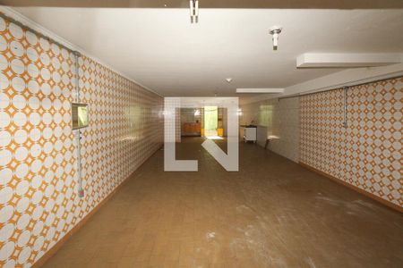 Garagem de casa para alugar com 3 quartos, 181m² em Jardim Vila Formosa, São Paulo