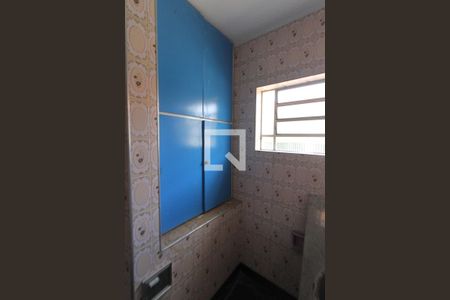Banheiro de casa para alugar com 3 quartos, 181m² em Jardim Vila Formosa, São Paulo