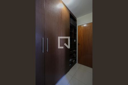 Closet do Quarto 1 de apartamento à venda com 2 quartos, 52m² em Vila Basileia, São Paulo