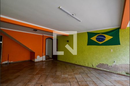 Garagem de casa à venda com 3 quartos, 250m² em Parque das Nações, Santo André