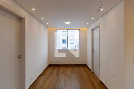 Sala de apartamento para alugar com 2 quartos, 37m² em Parque da Vila Prudente, São Paulo