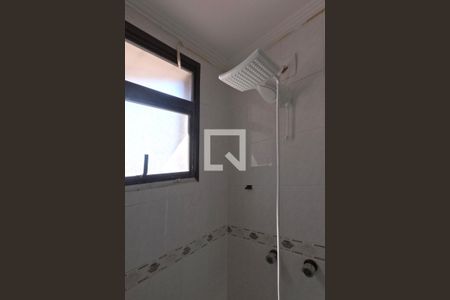 Banheiro 2 de apartamento para alugar com 3 quartos, 240m² em Gonzaga, Santos