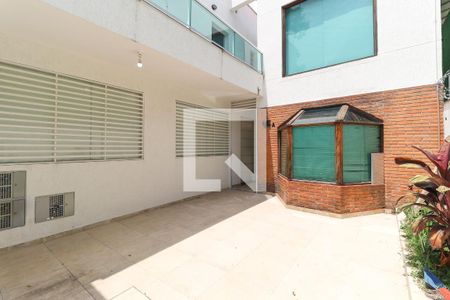 Garagem 1 de casa à venda com 3 quartos, 600m² em Vila Maria Baixa, São Paulo