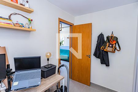 Quarto 2 de apartamento para alugar com 2 quartos, 44m² em Jardim Iris, São Paulo