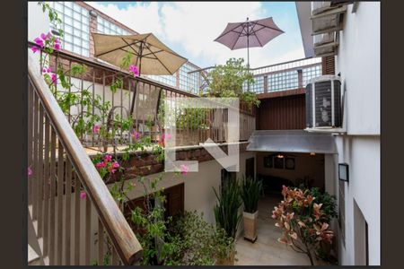 Casa à venda com 4 quartos, 330m² em Planalto Paulista, São Paulo