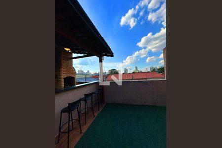 Casa à venda com 3 quartos, 210m² em Jardim das Acacias, São Paulo