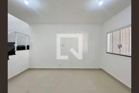 Casa à venda com 3 quartos, 110m² em Jardim Record, São Paulo