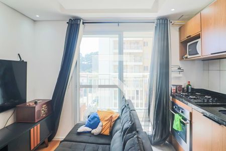 Sala e Cozinha de apartamento à venda com 2 quartos, 45m² em Vila Butantã, São Paulo