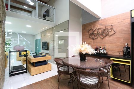 Sala de Jantar de casa à venda com 3 quartos, 220m² em Luz, São Paulo