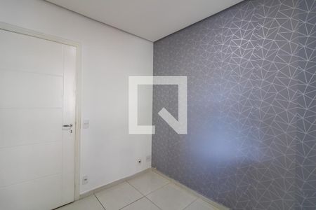 Quarto 2 de apartamento à venda com 2 quartos, 50m² em Jardim Cocaia, Guarulhos