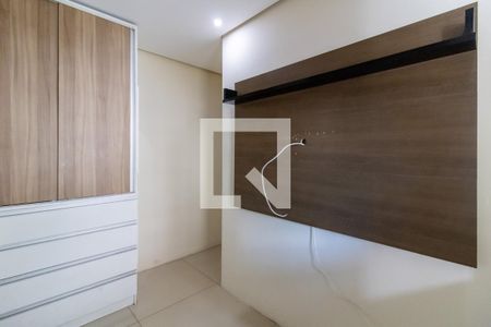 Quarto 1 de apartamento à venda com 2 quartos, 50m² em Jardim Cocaia, Guarulhos
