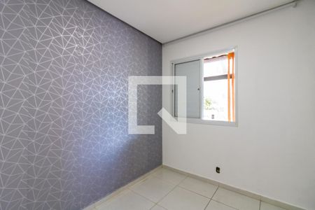 Quarto 2 de apartamento à venda com 2 quartos, 50m² em Jardim Cocaia, Guarulhos
