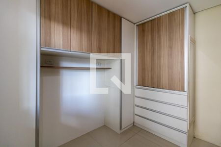 Quarto 1 de apartamento à venda com 2 quartos, 50m² em Jardim Cocaia, Guarulhos
