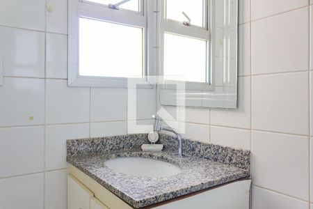 Banheiro de apartamento para alugar com 2 quartos, 49m² em Vila Leopoldina, São Paulo
