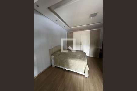 Casa à venda com 4 quartos, 300m² em Jardim Prudência, São Paulo