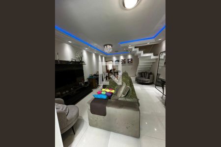 Casa à venda com 4 quartos, 300m² em Jardim Prudência, São Paulo