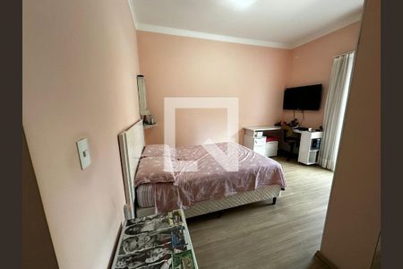 Casa à venda com 4 quartos, 300m² em Jardim Prudência, São Paulo