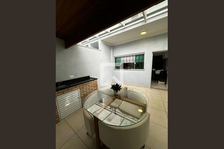 Casa à venda com 4 quartos, 300m² em Jardim Prudência, São Paulo