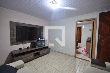 Sala de casa para alugar com 4 quartos, 180m² em Parque Edu Chaves, São Paulo