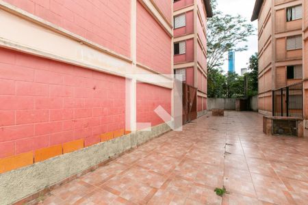 Área comum de apartamento para alugar com 2 quartos, 46m² em Jardim Redil, São Paulo