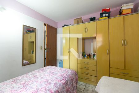 Quarto 1 de apartamento para alugar com 2 quartos, 46m² em Jardim Redil, São Paulo