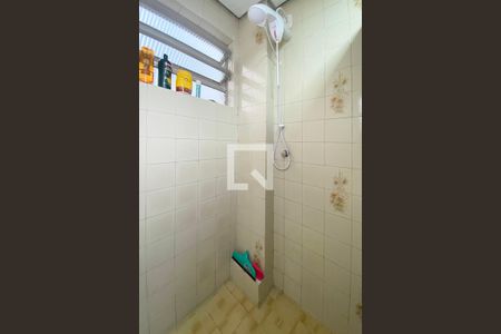 Banheiro de apartamento para alugar com 2 quartos, 60m² em Centro, São Leopoldo