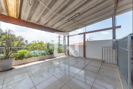 Varanda de casa à venda com 3 quartos, 157m² em Vila Fachini, São Paulo