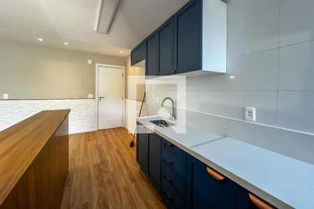 Cozinha de apartamento para alugar com 1 quarto, 49m² em Barra da Tijuca, Rio de Janeiro