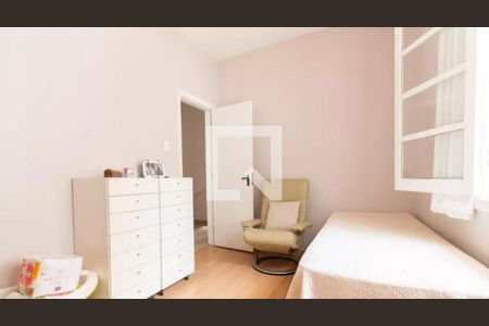 Casa à venda com 4 quartos, 270m² em Vila Mariana, São Paulo