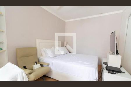 Casa à venda com 4 quartos, 270m² em Vila Mariana, São Paulo