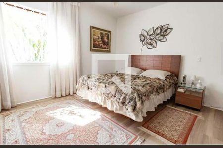 Casa à venda com 3 quartos, 220m² em Campo Belo, São Paulo