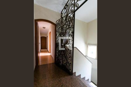 Casa à venda com 5 quartos, 182m² em Vila Antonina, São Paulo